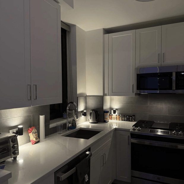 Alvario™| Skandinavische LED-Designlampe